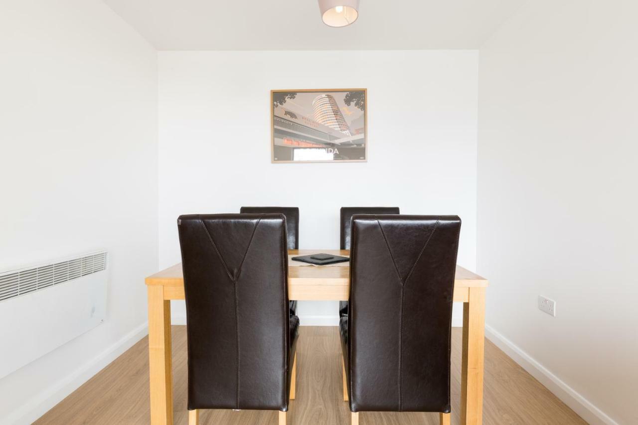 Centre Penthouse Apartment *